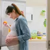 Top 7 thực phẩm bà bầu nên kiêng trong 3 tháng đầu thai kỳ